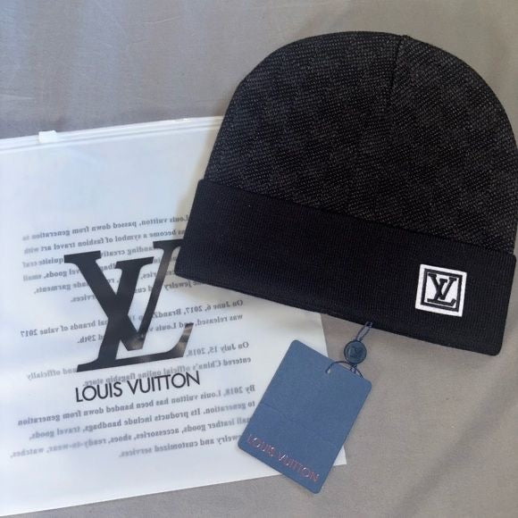 1:1 Lv beanie